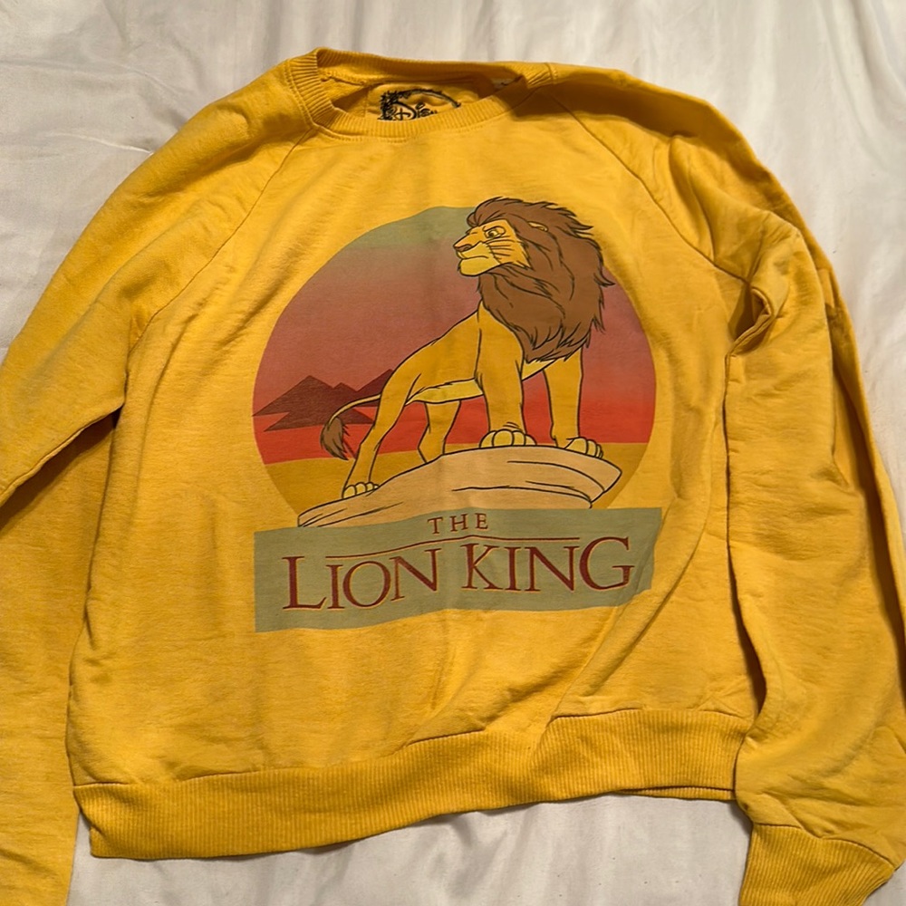 Lion king sweat shirt